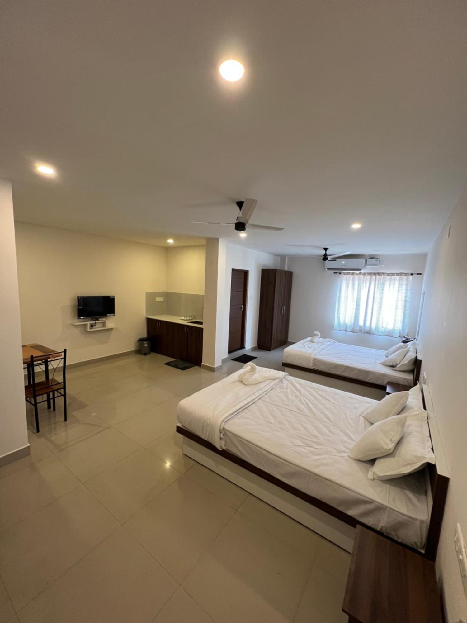 Heres Haut Residency Kochi Exterior foto