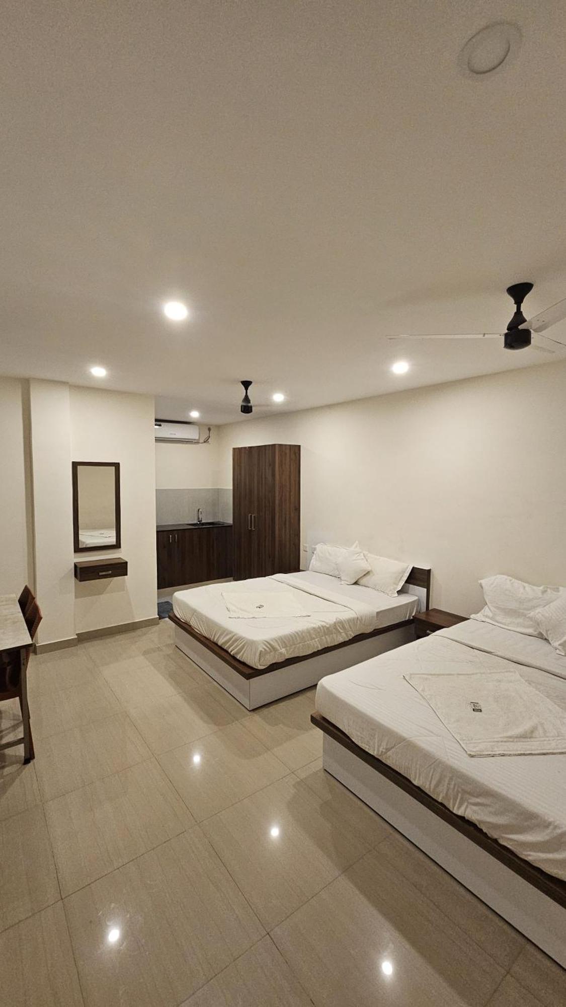 Heres Haut Residency Kochi Exterior foto