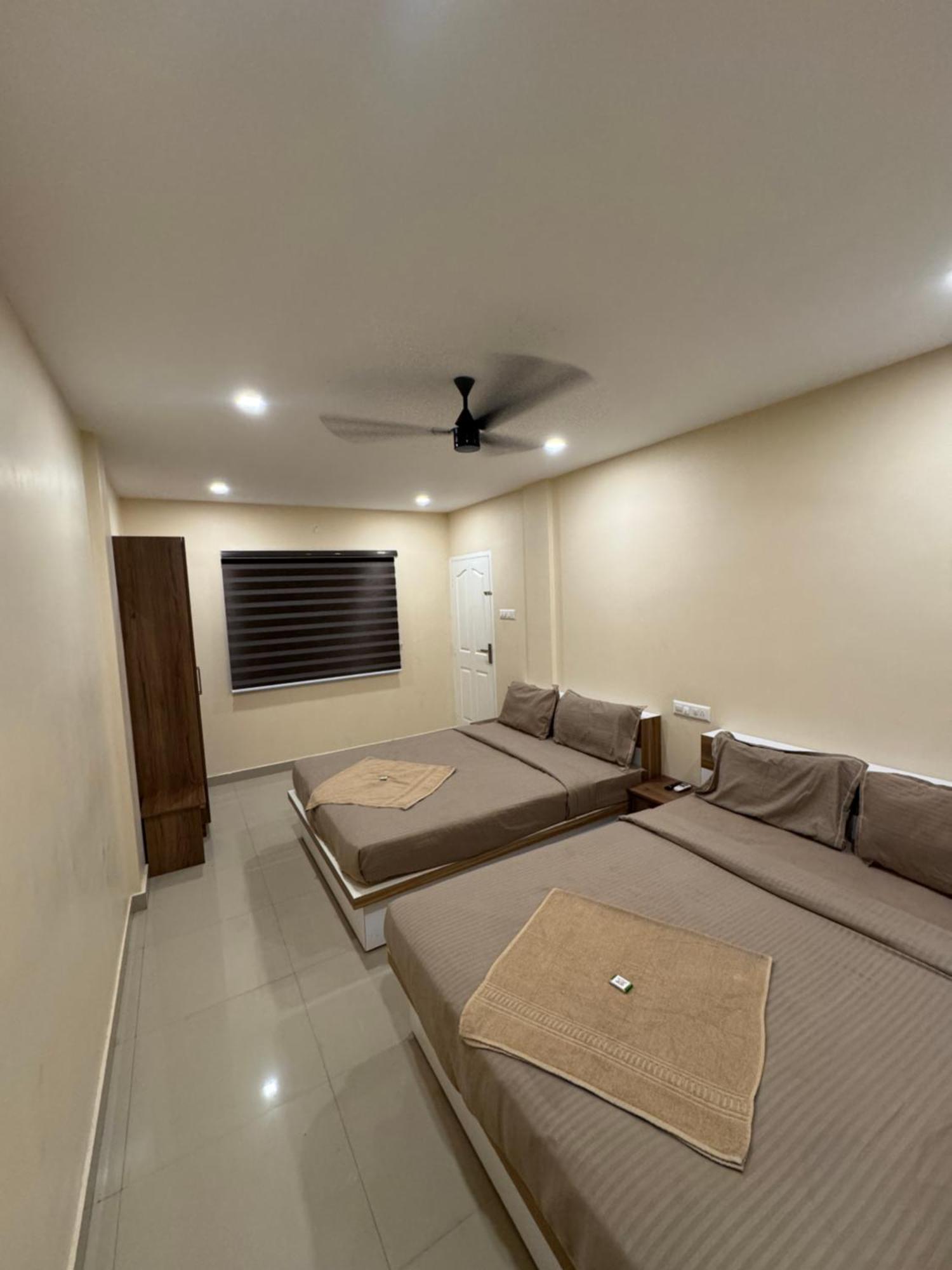 Heres Haut Residency Kochi Exterior foto