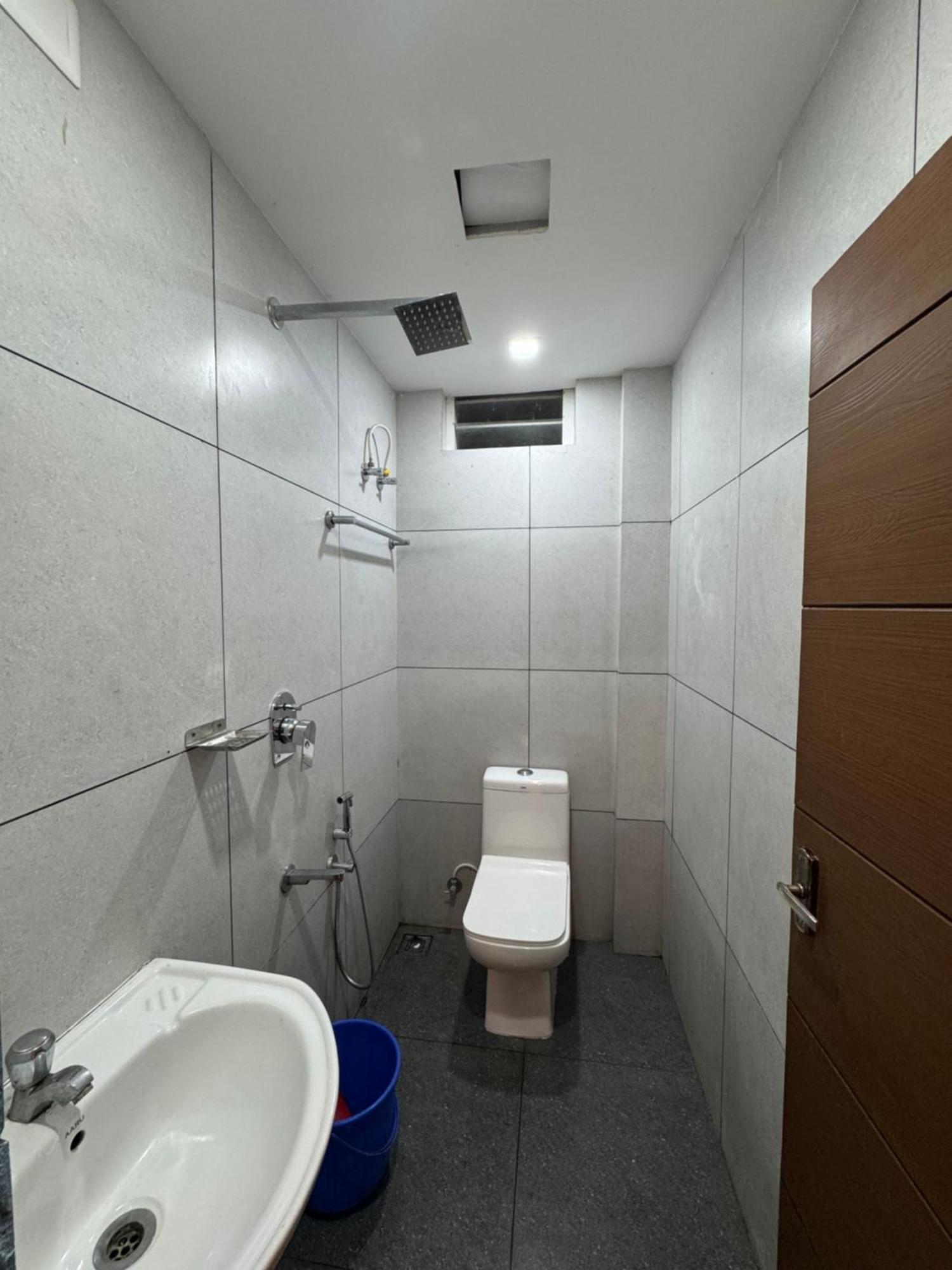 Heres Haut Residency Kochi Exterior foto